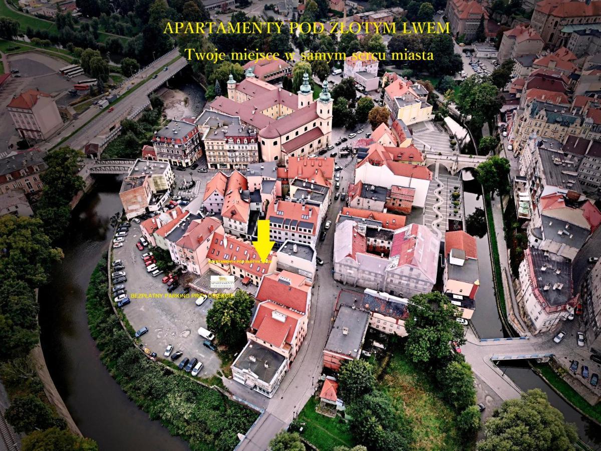 Apartament W Samym Sercu Miasta Z Darmowym Parkingiem Pod Zlotym Lwem -Hotel VI Клодзко Екстериор снимка